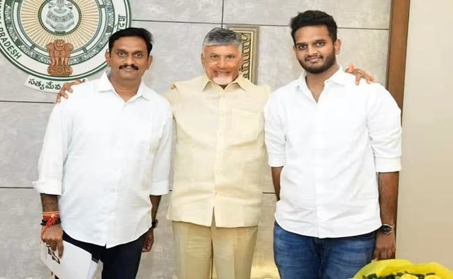 Kesineni Chinni Denies Promoting Son in Politics!