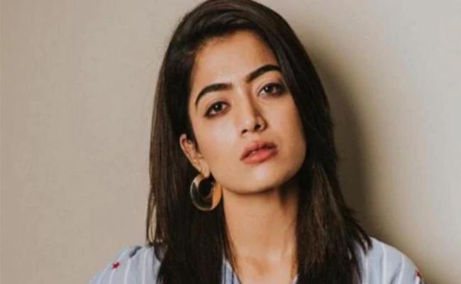 Rashmika Responds Calmly to Online Trolling