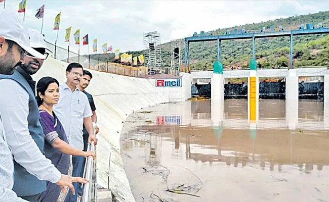 Veligonda: Who Laid the Stone, Who Built the Tunnels?