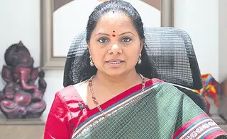 Kavitha Dares Harish Rao’s Wife to Contest Against Her