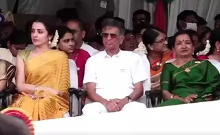 Trisha Sits With Vijay's Parents, Sparks Fresh Buzz